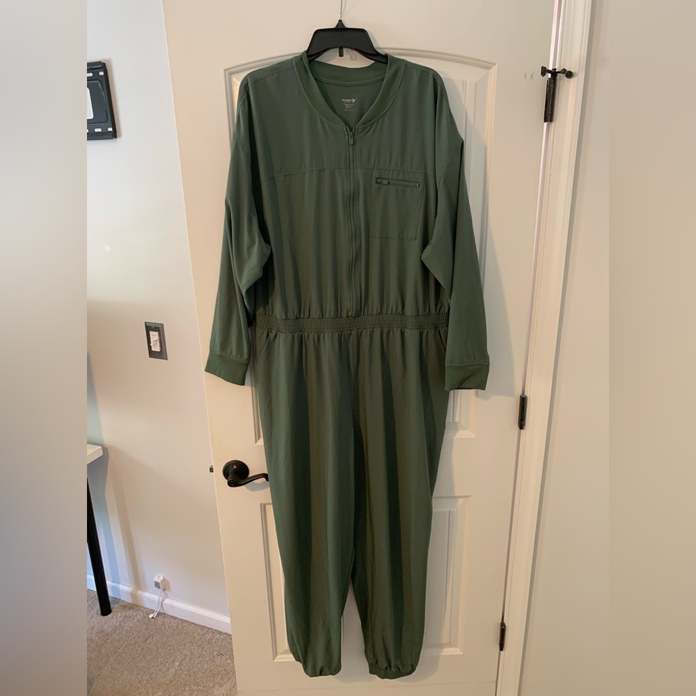 Old navy TALL long sleeve power stretch jumpsuit